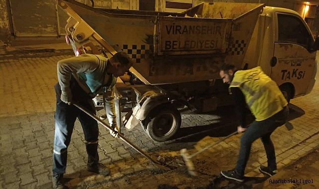 Viranşehir Belediyesi gece mesaisinde  