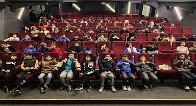 Büyükşehir’den öğrencilere "Çanakkale Yolun Sonu " adlı film izletildi