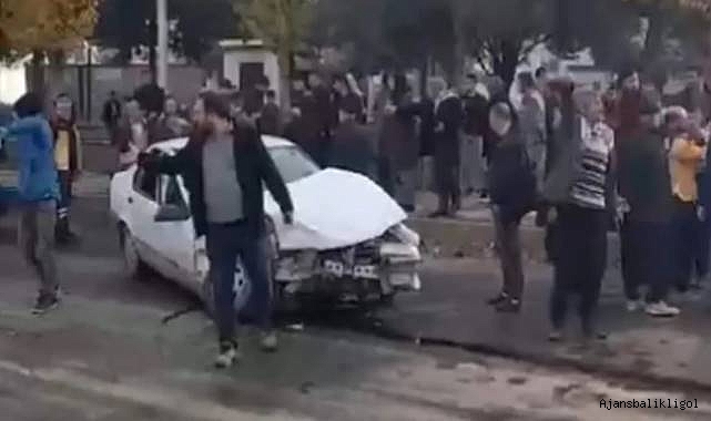 Siverek ilçesinde iki araç çarpıştı! Çok sayıda yaralı var 