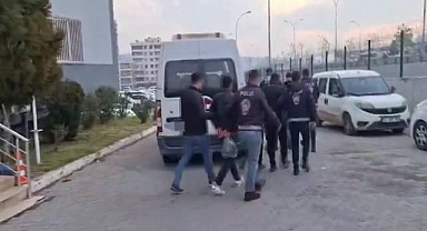 Milyonlarca vurgun yapan dolandırıcılar Akçakale’de suçüstü yakalandı! 