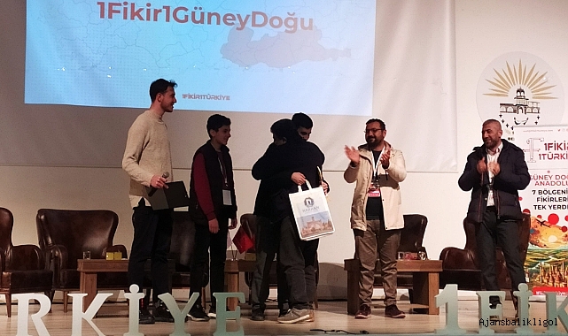 Pratik Yöntem Koleji ödüllere doymuyor