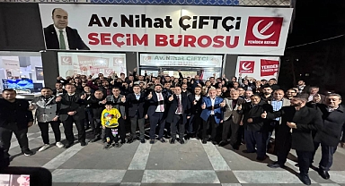 Yusuf Aktaş Karaköprü’deki ofisleri ziyaret etti