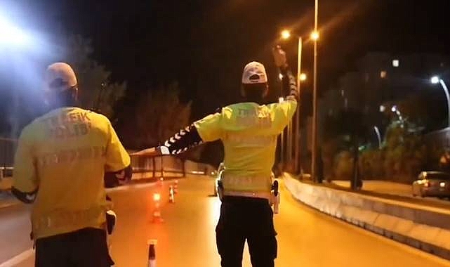 Polis bölgesinde sıkı denetim! Binlerce araca işlem yapıldı 