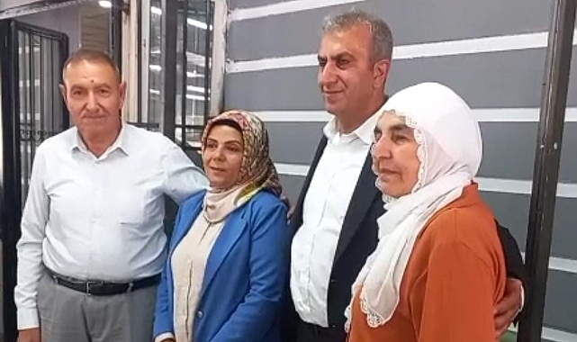DEM Parti Hilvan'da tebrikleri kabul etti