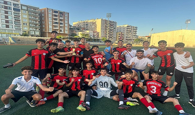 Karaköprü Belediyespor U-17 Takımı Bölge Şampiyonu Oldu