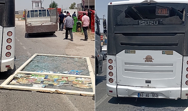 Kontrolden Çıkan Pikap, Kırmızı Işıkta Duran Otobüse Çarptı! 