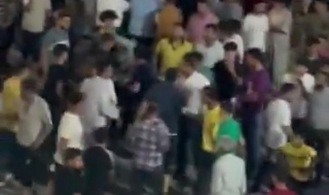 Urfa'nın İlçesinde Ortalık Karıştı! İki Grup Birbirine Girdi