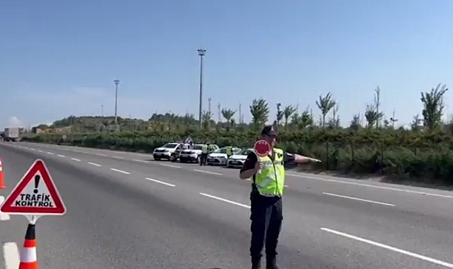 Ülke Genelinde Trafik Denetimleri Devam Ediyor! Binlerce Sürücüye Ceza Yağdı