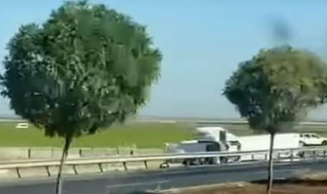 Hilvan'da Tır Mezarlığa Devrildi