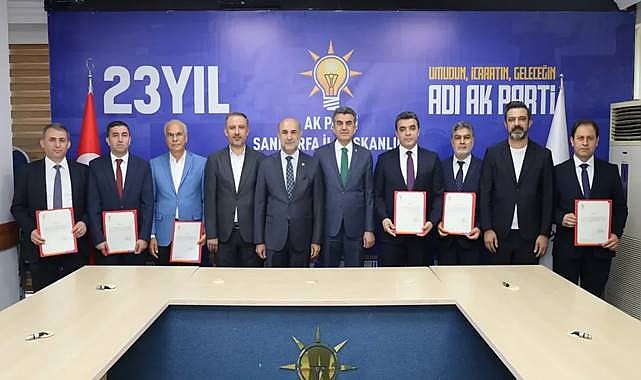 AK Parti Urfa'da 6 İlçe Başkanını Atadı