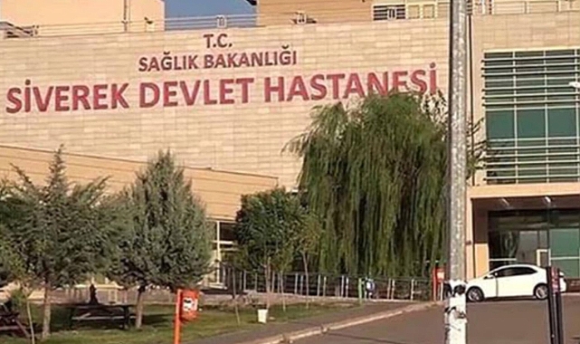 Urfa'da Faciadan Dönüldü! Kamyon Otomobile Çarptı