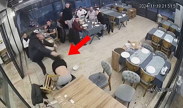 CHP'li Meclis Üyesi, Gazeteciye Tekme Tokat Saldırdı