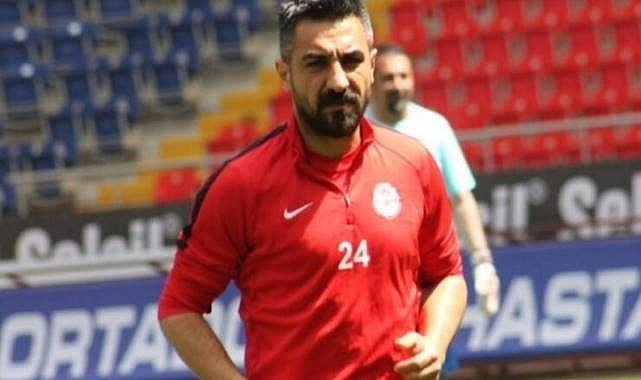 Karaköprü Belediyespor'da Teknik Direktör Ülüm İle Yollar Ayrıldı