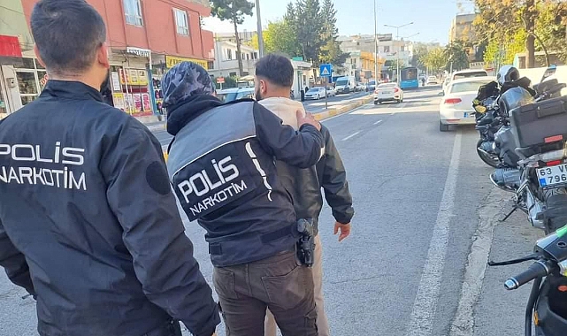 Narko Timler Gazi Ortaokulu Çevresinde Denetim Yaptı