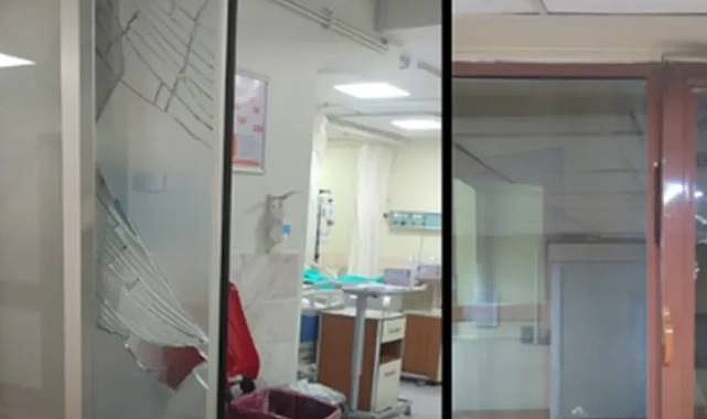 Urfa'da Yakınları Ölen Şahıslar Hastanenin Camlarını Kırdı
