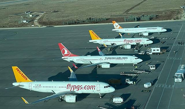 Diyarbakır'da Sis Yüzünden Uçuşlar Şanlıurfa'ya Yapılıyor