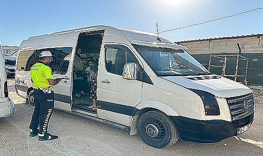 Urfa'da Okul Servislerine Ceza Yağdı