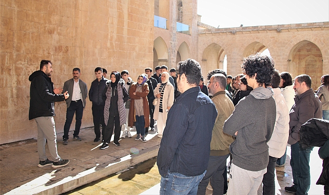 Dicle Elektrik Bursiyerleri Mardin Gezisinde Buluştu