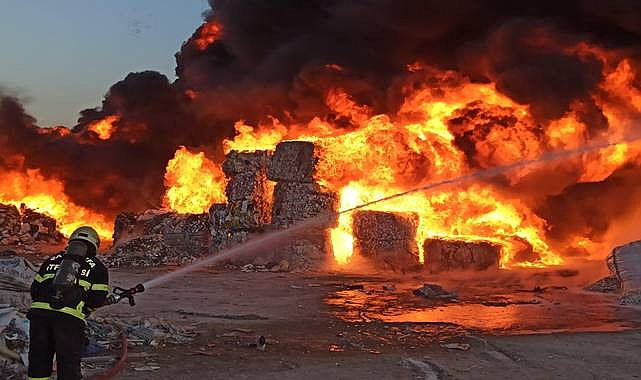 Urfa'da Büyük Yangın! Gittikçe Yayılıyor