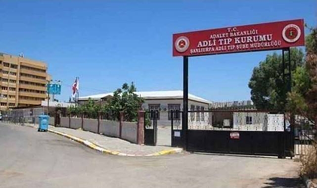 Urfa'da Üzerine Kale Direği Düşen Genç Can Verdi
