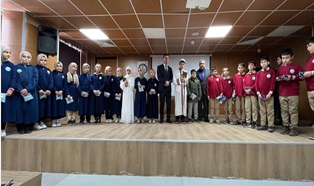 El Cezeri İmam Hatip Ortaokulu’nda Hafızlık Töreni Düzenlendi
