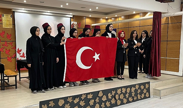 Hilvan’da İstiklal Marşı’nın Kabulü ve Mehmet Akif Ersoy’u Anma Programı Düzenledi