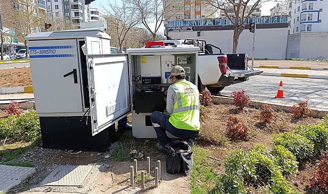 Şanlıurfa'da 6 Kavşağa Kesintisiz Güç Kaynağı Sistemi Kuruldu