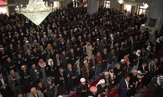 Şanlıurfa'da Bayram Namazı Saat Kaçta Kılınacak?