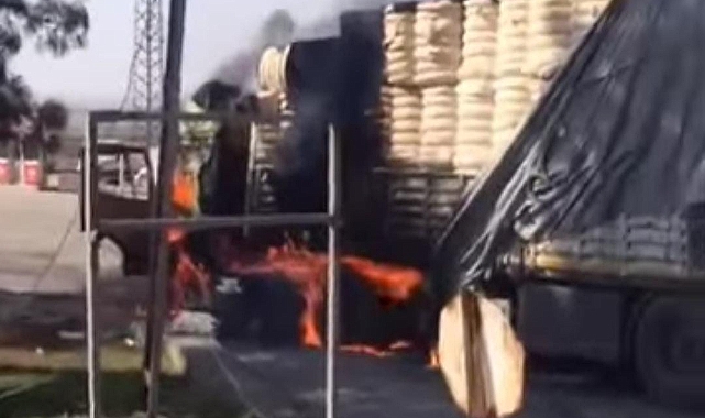 Şanlıurfa'da Seyir Halindeki Tır Yandı