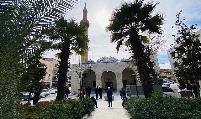 Tarihi Hüseyin Paşa Cami Dualarla İbadete Açıldı