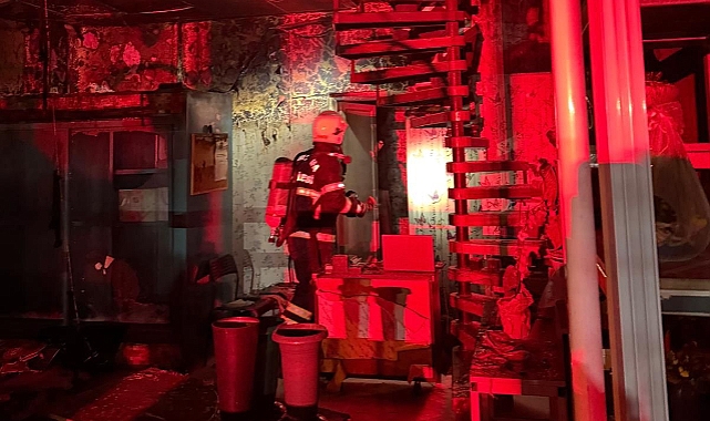 Urfa'da Gece Saatlerinde Korkutan Yangın