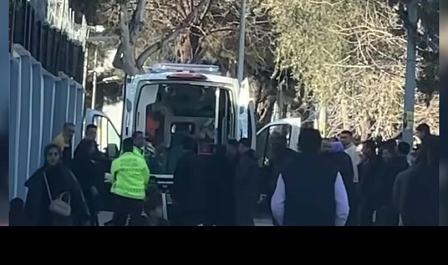 Urfa'da Motosiklet Trafiğe Kapalı Alanda Yayaya Çarptı