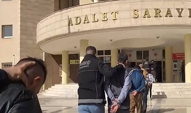 Urfa Emniyetinden Sokak Satıcılarına Darbe: 14 Tutuklama 