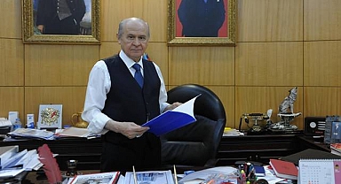 Devlet Bahçeli'den Sokak Çağrılarına Sert Tepki: Türkiye Tehlikeli Bir Sürece Sokuluyor