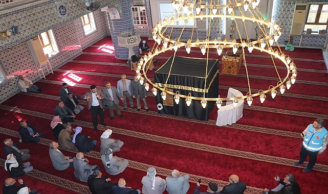Hacı Adayları Kâbe Maketi Etrafında Tavaf Heyecanı Yaşadı