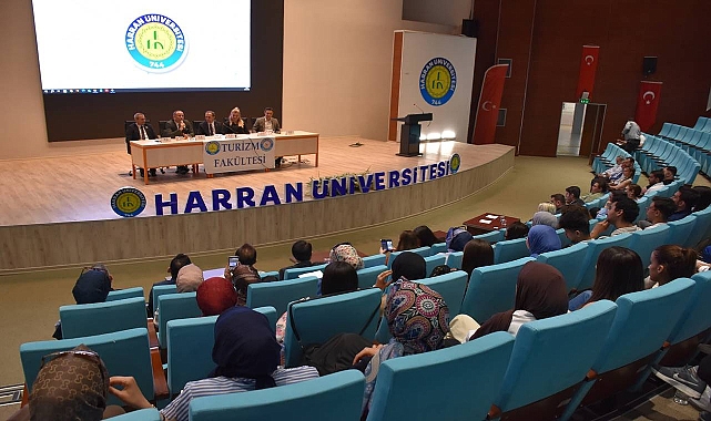 Harran Üniversitesinde Turizmde Kariyer Fırsatları Konusu Ele Alındı