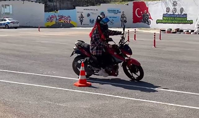 Motosiklet Kazaları Alarm Veriyor: Her İki Kazadan Biri Motosikletli