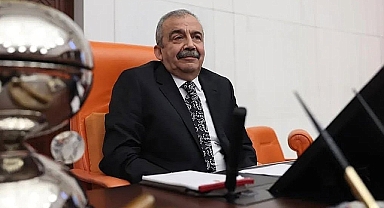 Sırrı Süreyya Önder’in Sağlık Durumunda Kötüleşme: Hayati Tehlike Artıyor