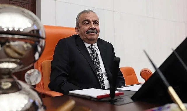 Sırrı Süreyya Önder’in Sağlık Durumunda Kötüleşme: Hayati Tehlike Artıyor
