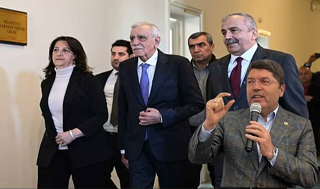 Sırrı Süreyya Önder Yoğun Bakımda, DEM Parti–Adalet Bakanlığı Görüşmesi Ertelendi
