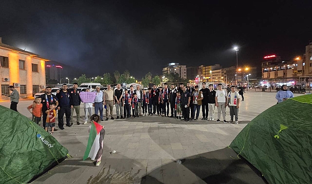 Gazze İçin Nöbetteyiz Etkinliğine Anlamlı Katılım
