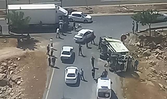 Urfa’da Çöp Kamyonu Devrildi: Sürekli Kazaların Yaşandığı Yol Bir Kez Daha Gündemde