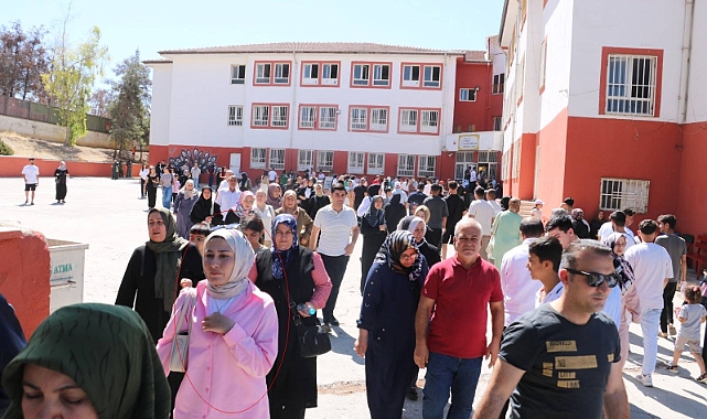 Urfa’da YKS’ye Girecek Öğrenci Kimliğini Unutunca Bayıldı: Son Anda Sınava Yetişti