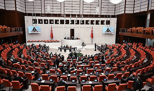 Meclis’te Sağlık Alarmı: 77 Kişi Hastaneye Başvurdu, Salgın İddiaları Gündemde