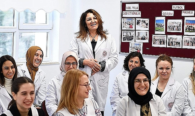 MEB'in Öğretmenler İçin Yayımladığı Kılık Kıyafet Genelgesi Neleri Kapsıyor?