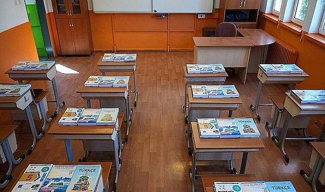 Bakan Tekin'den Kaynak Kitap Soygununa İlişkin Sert Açıklama!
