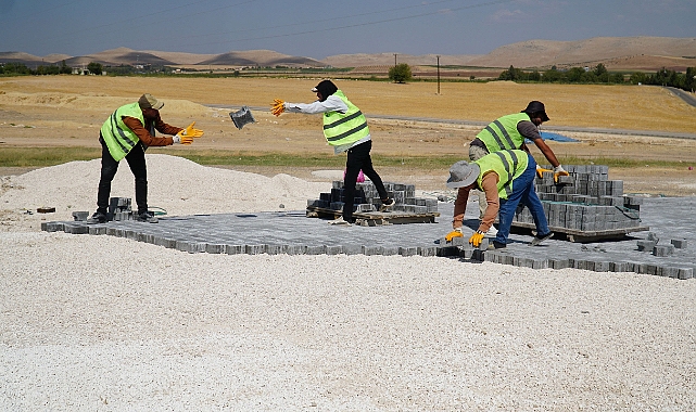 Haliliye’de Üstyapı Çalışmaları Devam Ediyor