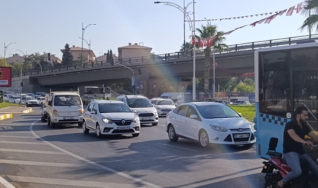 Şanlıurfa’da Okulların Açılmasıyla Trafikte Yoğunluk