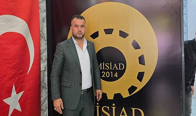Başkan Ahmet Batur: İl Sağlık Müdürü Klimalı Odasında Keyfine Bakıyor
