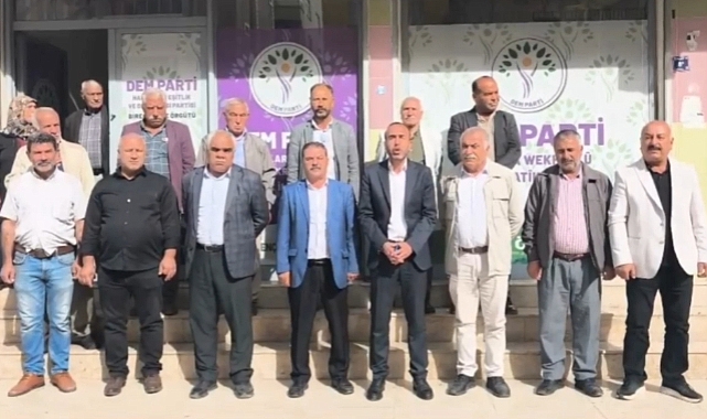 DEM Parti Urfa Milletvekili Ferit Şenyaşar, Birecik’te Fıstık Üreticilerini Ziyaret Etti